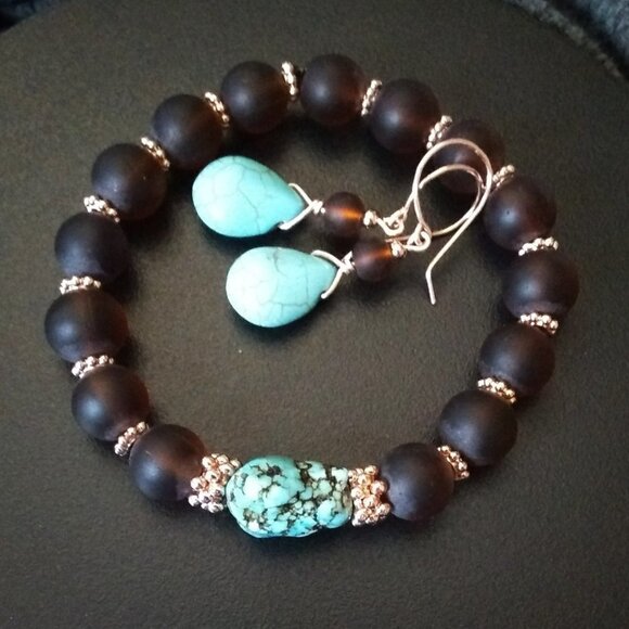 🎁🎁🎁 GIFT WORTHY ~ Beaded Bracelet + Earring Set! Turquoise + Brown + Rosegold - Picture 2 of 8